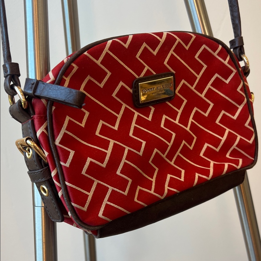 ❤️Tommy Hilfiger red crossbody bag purse❤️